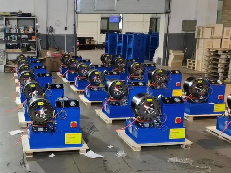 Common problems and pitfalls of rubber hose crimping machine